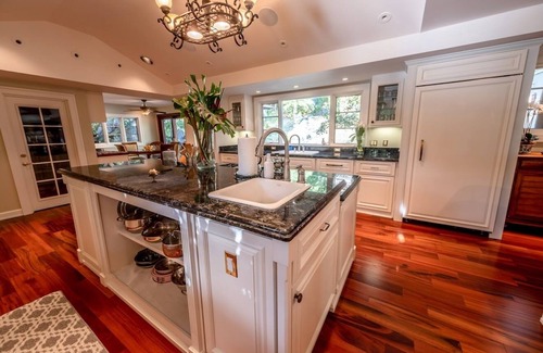 Diamond Head - Kapahulu - St. Louis Casa | Maluhia Estate - Surrounded by lush tropical gardens Minutes to Beaches& Waikiki