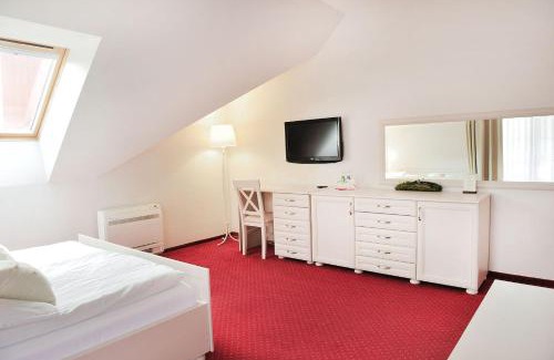 Dobryszyce Complejo | Malutkie Resort