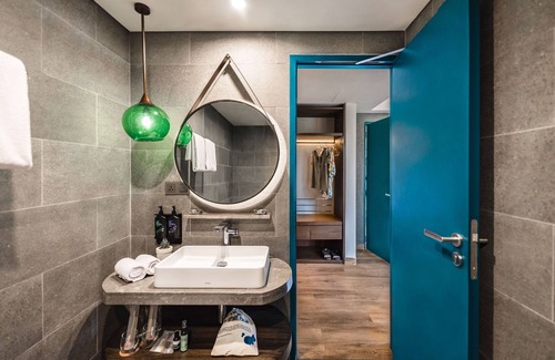 Downtown Kuta Hotel | MAMAKA by Ovolo
