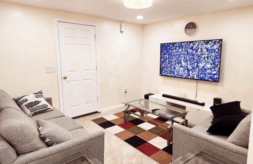 Lower Vailsburg Apartamento | Mamas Love Apartment