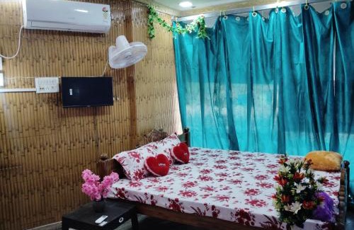 Cuttack Cabina | MAMATA CROWN Inn