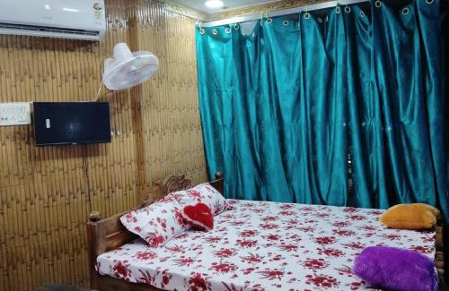 Cuttack Cabina | MAMATA CROWN Inn