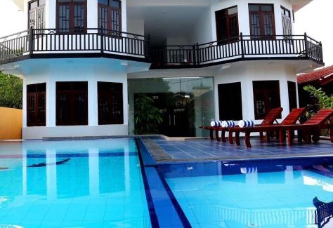 Ettukala Hotel | Mamma Raji Hotel - Freedom Paradise