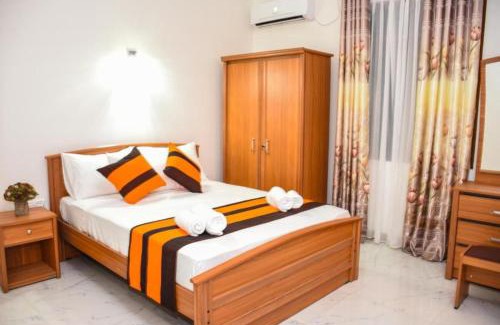Ettukala Hotel | Mamma Raji Hotel - Freedom Paradise