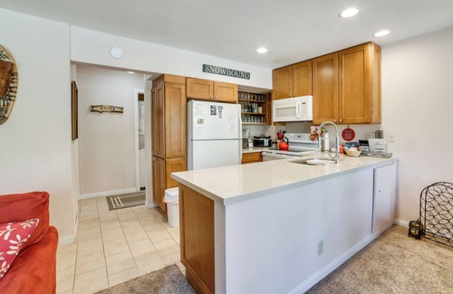 Majestic Pines Condominio | Mammoth Lakes Condo w / Pool + Spa Access Near Slopes!