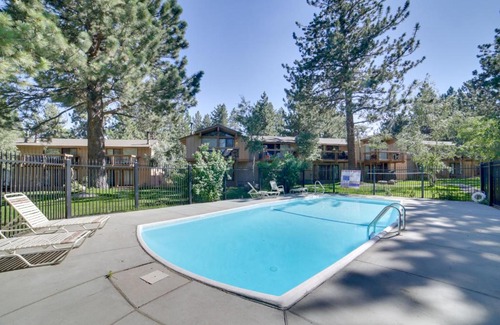 Mammoth Lakes Apartamento | Mammoth Lakes Vacation Rental 1 Mi to Ski Area!