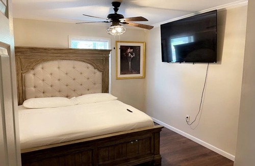 Tougaloo Casa | Man Cave of Jackson