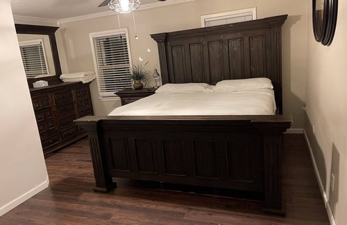 Tougaloo Casa | Man Cave of Jackson