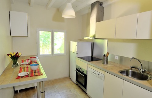 Arles Casa | MANADE BLANCA - CASA PARA 5 PERSONAS