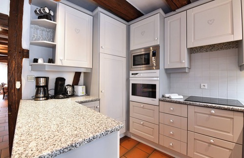 Kaysersberg-Vignoble Casa | Casa 3 *** centro de Kaysersberg 7 a 9 personas con 3 dormitorios y jardín de invierno