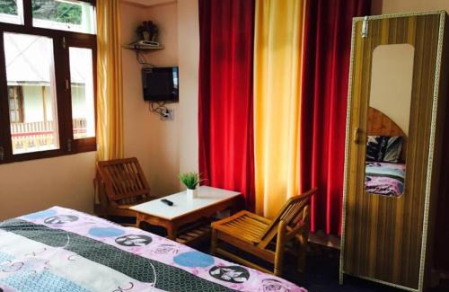 Old Manali Cama Y Desayuno | Manali Hills House