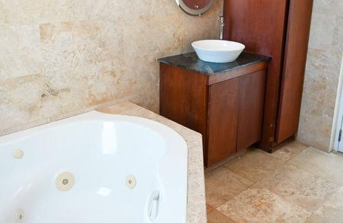 Manati Hotel | Manati World Point Inn