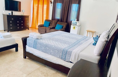 Manati Hotel | Manati World Point Inn