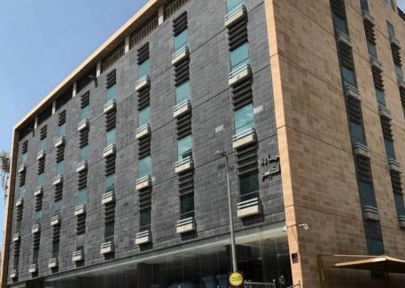 Hera Street Apartamento | Manazel AL-Diriyah - ALZahra 2BR Stylish Stay 75TV 35
