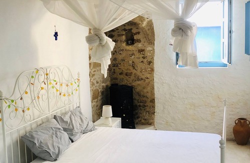 Koskinou Casa | Traditional house with jacuzzi - Koskinou traditional village house