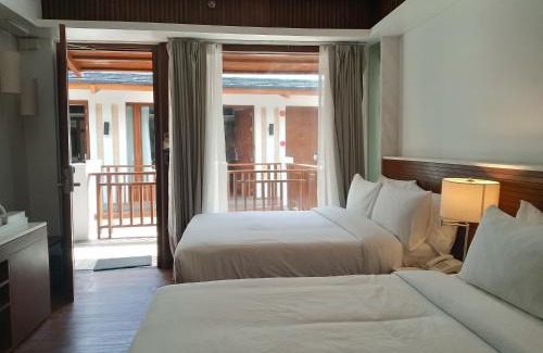 Manoc-Manoc Complejo | Mandarin White Sand Boracay