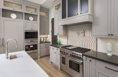 Brentwood Otro | Mandeville Canyon - Exquisite Contemporary Farmhouse with Pool & Spa