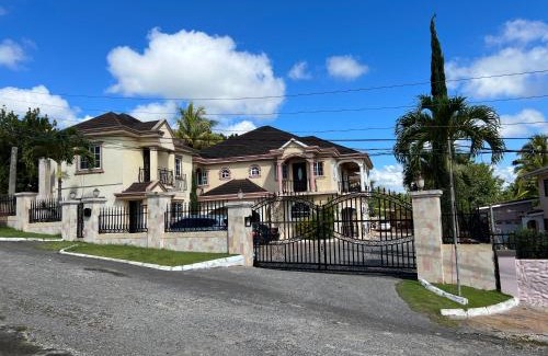 Epworth Casa | Mandeville ingleside luxury