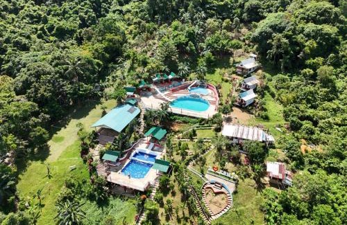 El Nido Cama Y Desayuno | Manga's swimming pool