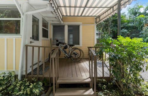 Southwest Coconut Grove Casa | Mango Grove- Charming Cottage in the Grove