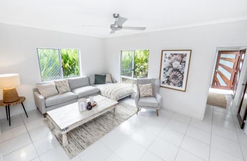 Clifton Beach Villa | Mango Wood Villa Tropical Coastal living