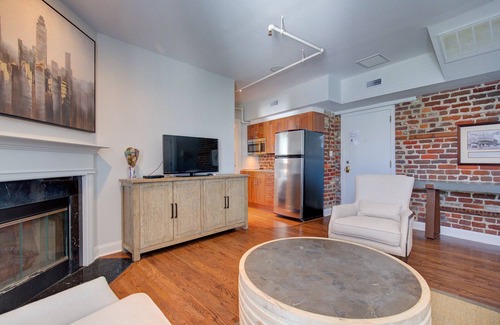 Charleston Historic District Condominio | Manhattan Suite: donde el lujo y la ubicación se encuentran / en el corazón de Chas histórico.