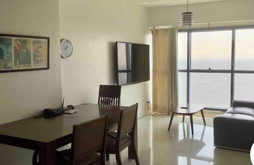 Ermita Condominio | Manila Bayscape Best location for sunsets, USA embassy,universities, hospitals.