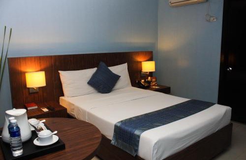 Santa Cruz Hotel | Manila Grand Opera Hotel