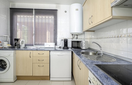 Puerto de la Duquesa Apartamento | Manilva Garden 2308 Pool & Sea View