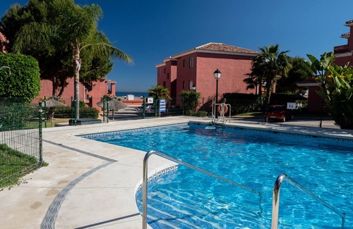 Puerto de la Duquesa Apartamento | Manilva Garden 2308 Pool & Sea View