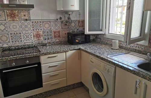 Alcorrin Casa | Apto amplio para 6/7 personas. Terraza 30m. A 1,2 km de la playa, con 4 piscinas