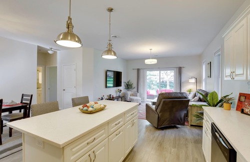 Mankato Cabaña | Mankato Getaway w/ Game Room & Salt Water Hot Tub!