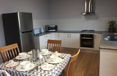 West Kentish Cabaña | Manna Hill Farm