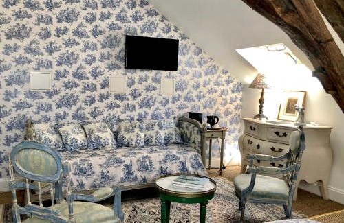 Taingy Casa | Manoir de La Croix Saint Louis "Luxury Guest House"