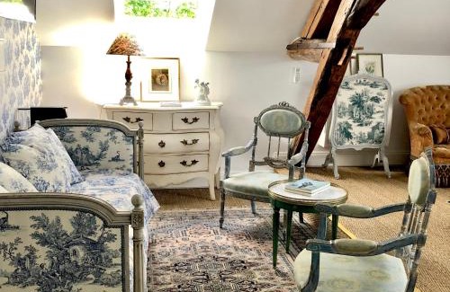 Taingy Casa | Manoir de La Croix Saint Louis "Luxury Guest House"