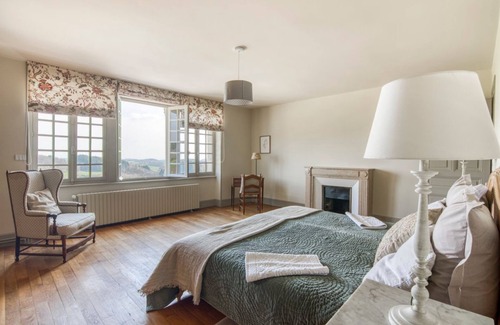 Saint-Prix Otro | Manoir Des Chasseurs