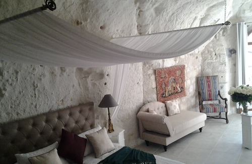 Bourre Casa | Habitación Troglo, B & B, cama queen, Chateaux de la Loire y Beauval Zoo