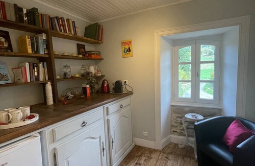 Chataigneraie Cantalienne Casa | Manoir Lacalmontie