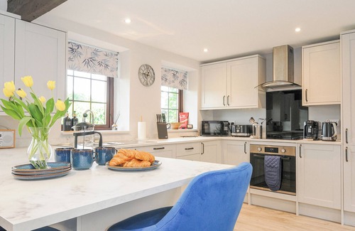 St Mellion Cabaña | MANOR BARN, pet friendly, country holiday cottage in Saltash