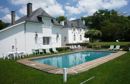 Jurancon Apartamento | Manor House Apartamento situado en el siglo XVIII Manor House + Pool, PAU