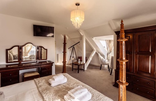 Berwick-upon-Tweed Hotel | Manor House Hotel Holy Island