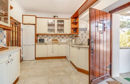 Magoito Casa | Solar do Magoito es una casa lujosa con piscina privada junto a la playa