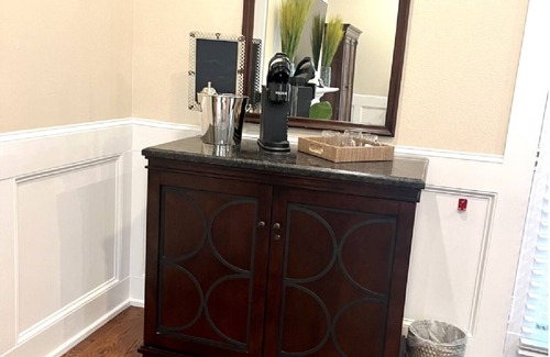 Georgetown Cabaña | Manor House Suite at Wedgefield Country Club