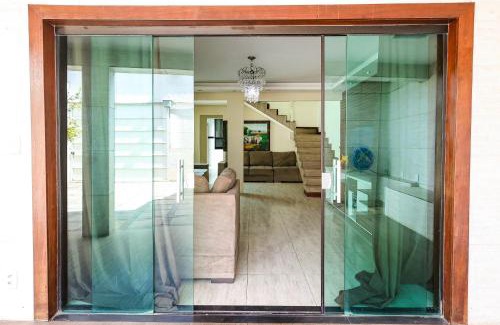Europa Apartamento | Mansão BH 30 pessoas, Piscina, Sauna e Eventos
