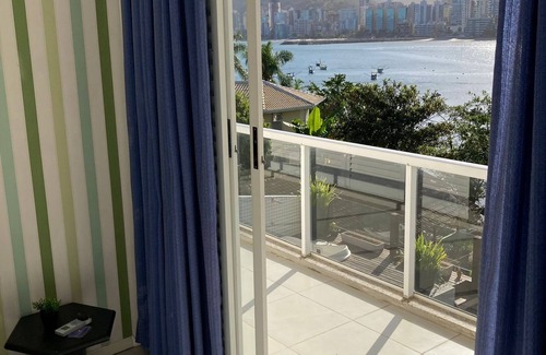 Canto da Praia Casa | Mansão com com Piscina e Incrivel Para o Mar e Cidade de Itapema