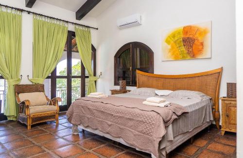 Tenorio Casa | Mansão com área gourmet e vista para a praia