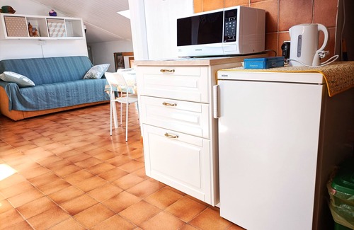 San Terenzo Apartamento | Mansard studio: Sea-5 Terre-trekking-excursions.
