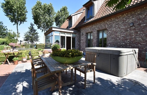 Lichtervelde Villa | Elegante mansión con vista al jardín