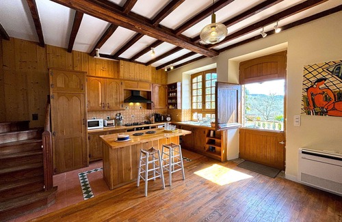 Domme Casa | Mansion house & guests house with heated pool / AC and speed internet in Domme