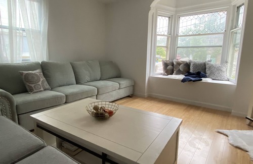 Westtown Casa | Mansion house with a pool and tennis in 5000 sqft